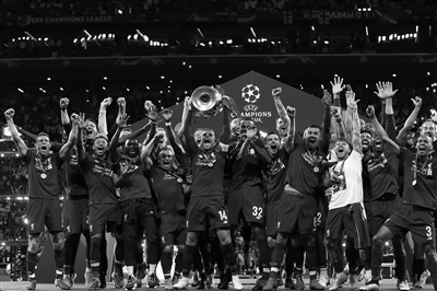 皮耶罗：老阿涅利主席是独一无二的 06年世界杯夺冠的感觉像登月（皮耶罗：老阿涅利主席无可替代，2006世界杯夺冠仿若登月）