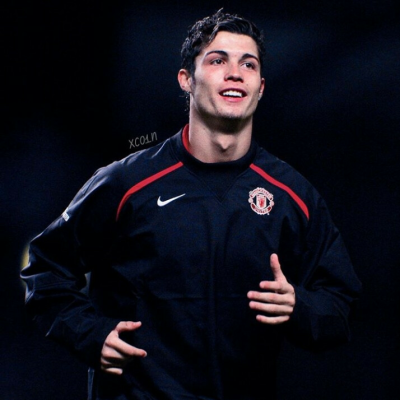 雨一直下，气氛不算融洽！这次比赛为什么不带徐杰呢？（雨不停歇，气氛微妙：这次比赛为何未带徐杰？）