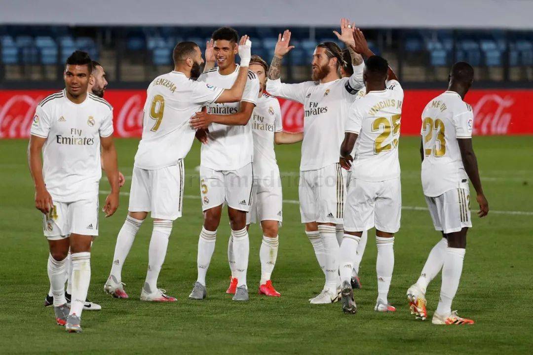 董路称日本进不了世界杯八强比国足不进世界杯更痛苦（董路直言：日本无缘世界杯八强，比国足无缘世界杯更痛苦）