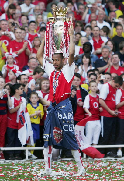 评论丨2025赛季中超联赛落幕：足球的“冷”和群众的“热”（评论丨2025中超收官：赛场遇冷，民间升温）