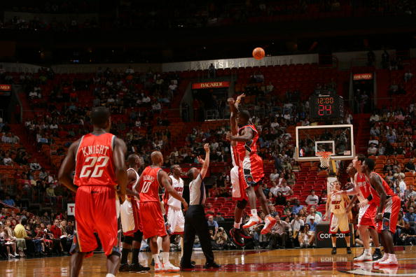 记者：米特里策今日接受微创手术，浙江队主帅已提前联系下家（记者称米特里策今日接受微创手术，浙江主帅已提前对接下家）