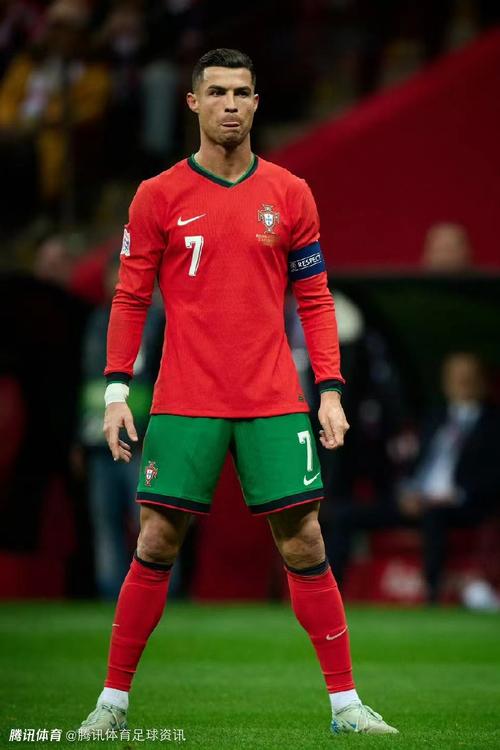 罗马诺：尤文视K·图拉姆为建队核心，无疑将其出售给国米（罗马诺：尤文将K·图拉姆视作建队核心，已确定把他出售给国米）