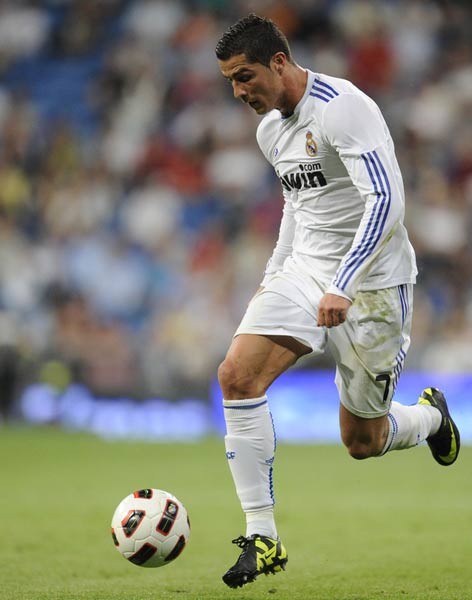 意媒：尤文加入弗罗霍尔特争夺战，与波尔图的良好关系是优势（意媒：尤文竞逐弗罗霍尔特，和波尔图的友好关系成优势）