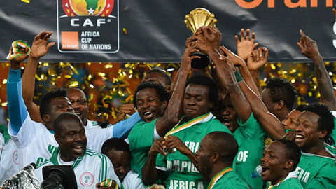 弗里克：重返诺坎普十分欣喜；梅西是过去十年多最杰出的球员（弗里克：重回诺坎普心情大好；梅西堪称近十多年最出色的球员）