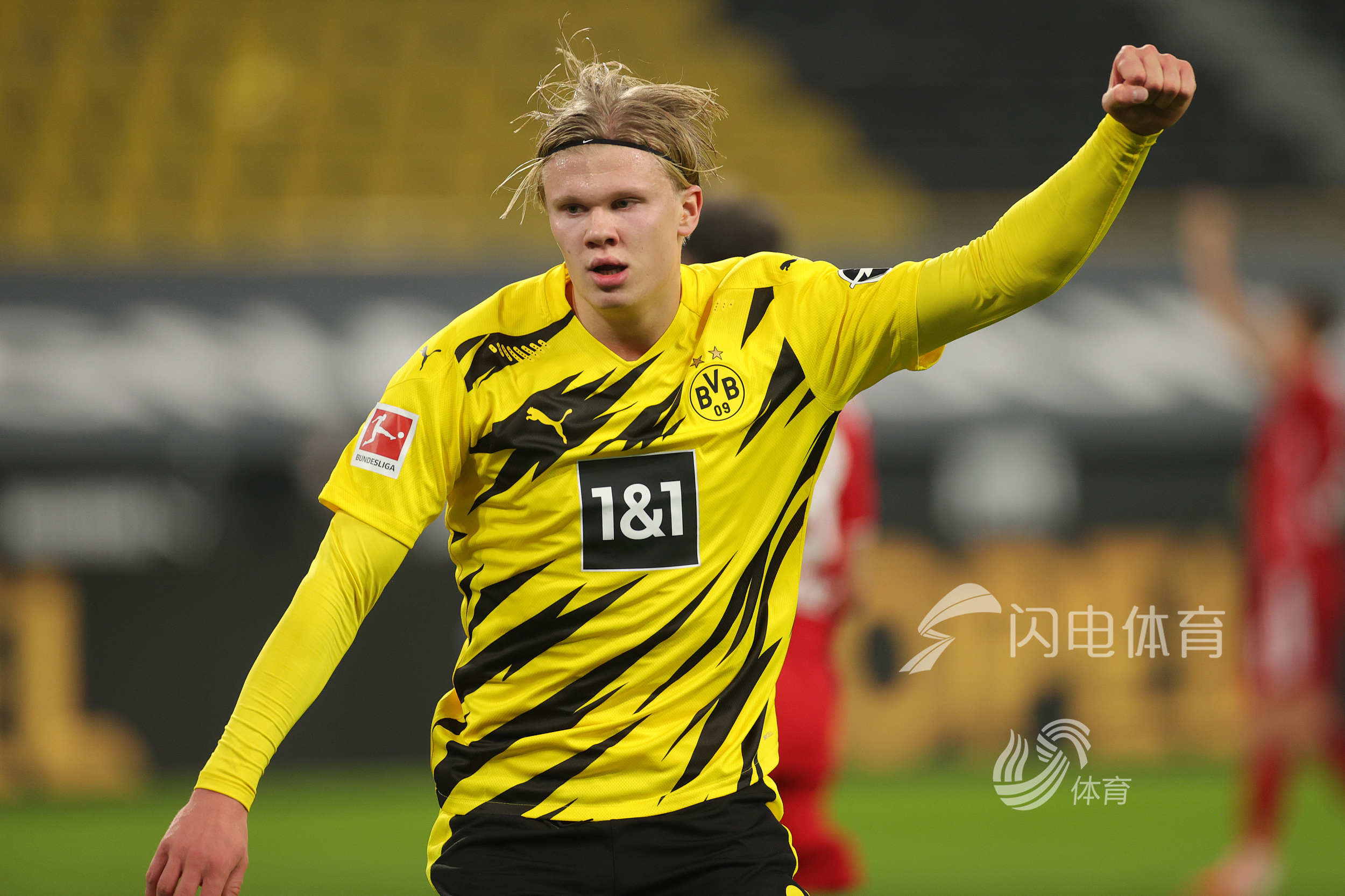 足球报：多支中超球队巨额欠税，以亿元为单位拖欠税款（足球报：多家中超俱乐部拖欠税款，金额以亿元计）