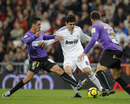 意甲：国米主场3-0击败博洛尼亚（意甲：国际米兰主场3比0完胜博洛尼亚）