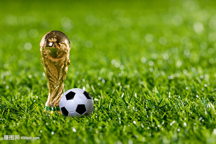 卡佩罗：卡拉菲奥里很像拉莫斯，我希望看到他在国家队踢后腰（卡佩罗称卡拉菲奥里神似拉莫斯，期待其在国家队改打后腰）