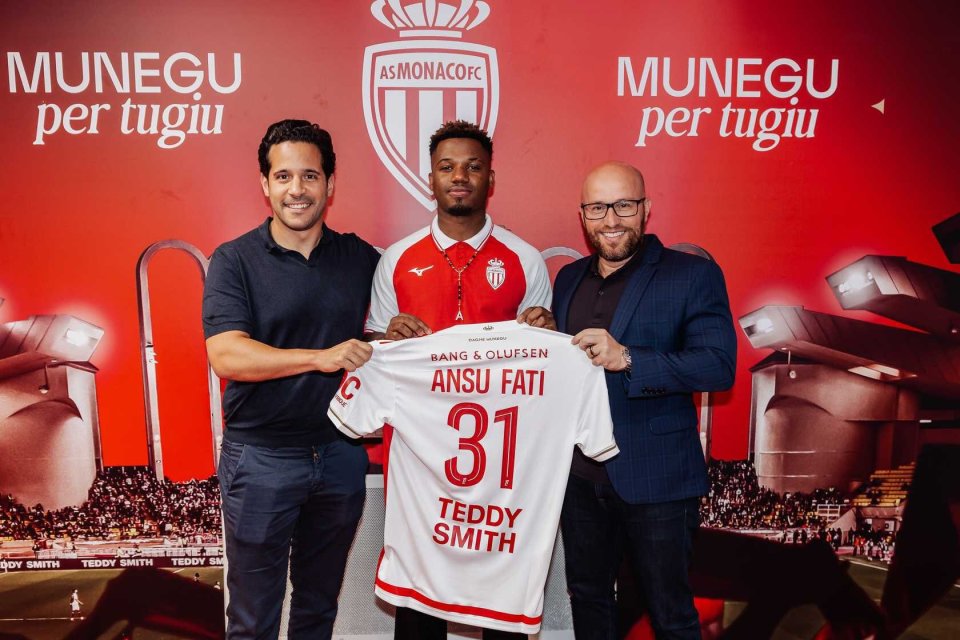 兰杜奇：上半场我们没拉开阵型宽度，踢得有点像一群小鸡（兰杜奇：上半场缺少阵型宽度，我们踢得像小鸡乱窜）